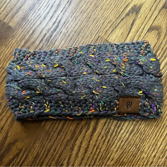 Latched Mama tote bag and accessories, NWT - Picture 4 of 8